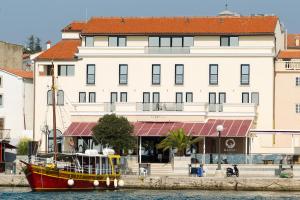 Budova, v ktorej sa hotel nachádza