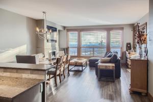 Χώρος καθιστικού στο Stonegate Resort Unit B302