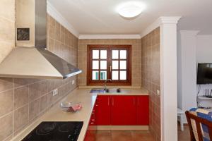 Kuchnia lub aneks kuchenny w obiekcie Apartment Limonade Deluxe Main Center Playa Blanca By PVL