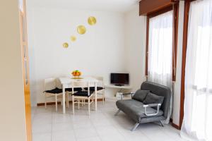 TV a/nebo společenská místnost v ubytování Arryanna Apartment