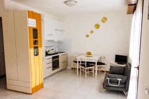 Kuchyň nebo kuchyňský kout v ubytování Arryanna Apartment