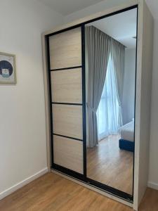 Postel nebo postele na pokoji v ubytování Luxury Suite at Quill Residences