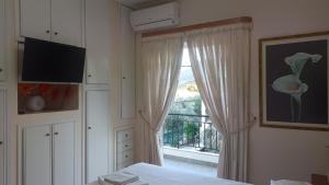 โทรทัศน์และ/หรือระบบความบันเทิงของ Alexadra's house Κάτω Αλμυρή