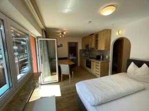 Cucina o angolo cottura di Pension Ahorn