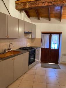 Kuchyň nebo kuchyňský kout v ubytování House No9 + 6 fotografií