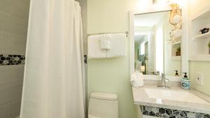 Bagno di Turtle Cove Views by Last Key Realty
