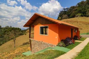 ヴィスコンデ・デ・マウアーにあるCaju da Barra chaléの小屋