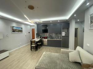 Kuchyň nebo kuchyňský kout v ubytování "Complex Delijorgji" Apartment