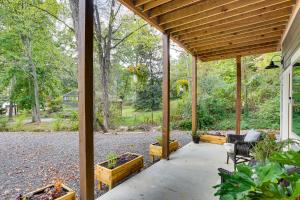 Zahrada ubytování 6 Mi to Downtown Apartment in Chattanooga!