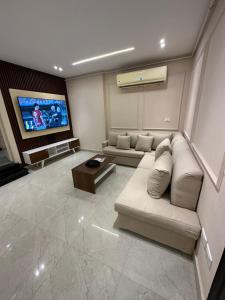 Χώρος καθιστικού στο شقه بالمهندسين لاصحاب الذوق الرفيع