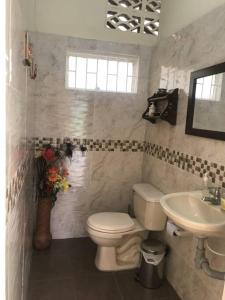 Ένα μπάνιο στο Finca Shaloom