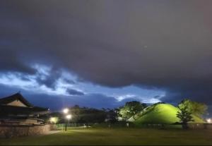 Fotografie z fotogalerie ubytování Casa Blue"머무는 여행자를 위한 밤의 감성 공간 in 경주" 황리단길5분,도보여행,독채,호스트 정보 확인 필수 v destinaci Kjongdžu