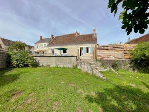 The building in which the holiday home is located