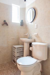 Ein Badezimmer in der Unterkunft Gran casa para amigos a 4 cuadras del Zocalo