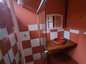 Ένα μπάνιο στο Casa Rústica Ilhabela