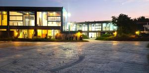 Bazén v ubytování Hotel KAZENOIRO nebo v jeho okolí