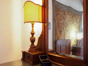 A bed or beds in a room at Farmhouse in Castelfranco Piandiscò with Garden