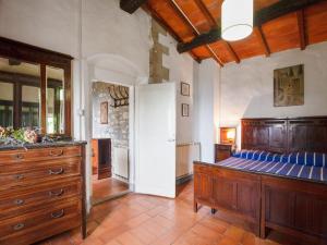 A kitchen or kitchenette at Farmhouse in Castelfranco Piandiscò with Garden