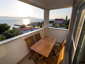 Fotografie z fotogalerie ubytování Comfy Apartment in Sveti Petar na Moru with Garden v destinaci Krmčina