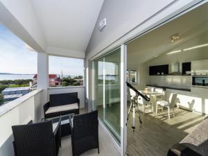 Fotografie z fotogalerie ubytování Comfy Apartment in Sveti Petar na Moru with Garden v destinaci Krmčina
