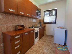 Fotografia z galérie ubytovania Spacious apartment with terrace in Malinska v Malinskej