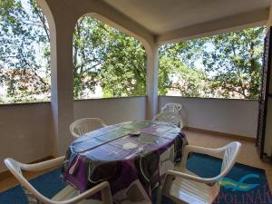 Fotografia z galérie ubytovania Spacious apartment with terrace in Malinska v Malinskej