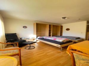 Posezení v ubytování Apartment in Bad Herrenalb with indoor pool