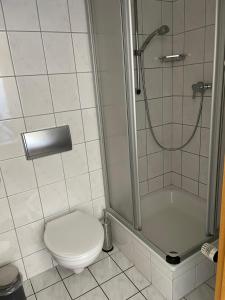 Koupelna v ubytování Bistro-zur-Quelle