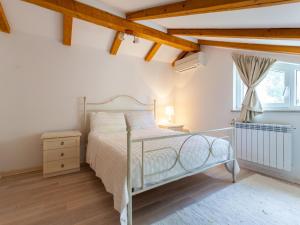 Fotografie z fotogalerie ubytování Modern Apartment in The Croatian Islands with Terrace v destinaci Malinska + 37 fotografií