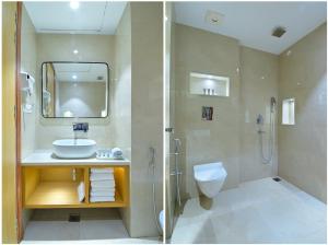 Koupelna v ubytování HOTEL SHANDON-2 Mins From Connaught Place