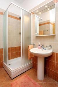 Kúpeľňa v ubytovaní Apartments Stuk