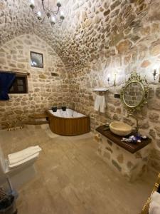 Koupelna v ubytování Antik Han Otel Mardin