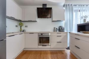 Kuchyň nebo kuchyňský kout v ubytování Piedmont Apartment - LoftAffair
