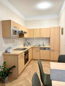 Nhà bếp/bếp nhỏ tại Hotelpark Bodetal "große Ferienwohnung"