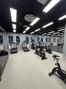 Phòng/tiện nghi tập thể dục tại Polanowscy Apartamenty blisko morza Kasprowicza 20 A apartament 111