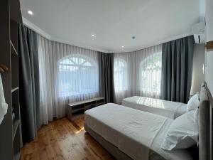 Gallery image of Green Hotel in Osh +38 photos