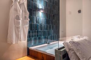Gallery image of Palazzo Italia Suites in Bari