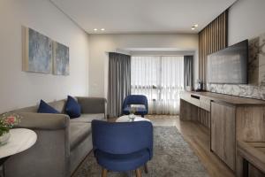 Posezení v ubytování Pyramisa Suites Hotel Cairo