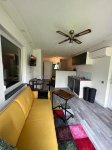 Η κουζίνα ή μικρή κουζίνα στο Cozy Apartment in Mochenwangen