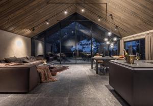 Posedenie v ubytovaní Paznauner Villen - Villa I