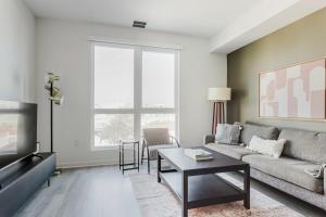 Ảnh trong thư viện ảnh của Blueground Long Beach pool gym near shops LAX-1262 ở Los Angeles