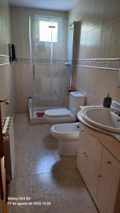 Fotografie z fotogalerie ubytování Chalet con piscina en Liria v destinaci Lliria