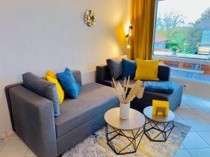 Posezení v ubytování Apartment Krautinsel mit Seeblick