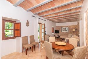 Posezení v ubytování Villa La Corbaia by Sealand Villas