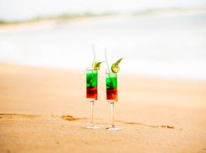 Напитки в Frangipani Beach Villa