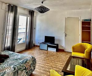 Gallery image of APPARTEMENT ENTIER A 2 MINUTES DU CENTRE VILLE in Melun