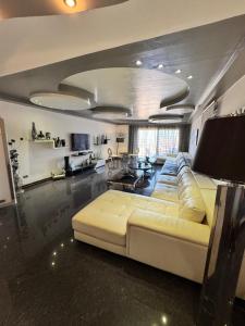 Kuchyň nebo kuchyňský kout v ubytování Ain Sokhna 5-bedroom Luxury Villa - Porto Sokhna