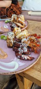 Jídlo v hostelu nebo okolí + 12 fotografií