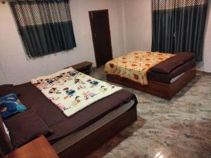 Fotografie z fotogalerie ubytování The Royal Palace and KGN Rooms & Restaurant v destinaci Krishnarājāsāgara