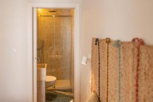 Koupelna v ubytování OLD TOWN Lisbon Historic Studio